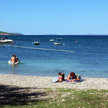 Apartamento With Parking Space Supetar, Brac - 16653